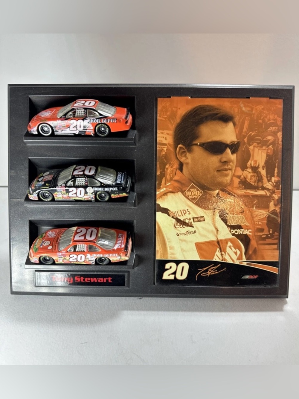 Winners Circle NASCAR Tony Stewart #20 Gift Pack Framed Art & 3 Die Cast Car